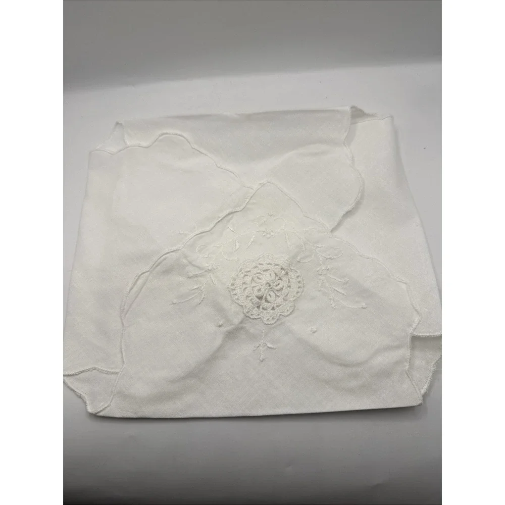 Vintage Hot Rolls Embroidered Linen Flowers White Breadbasket Liner 18x18